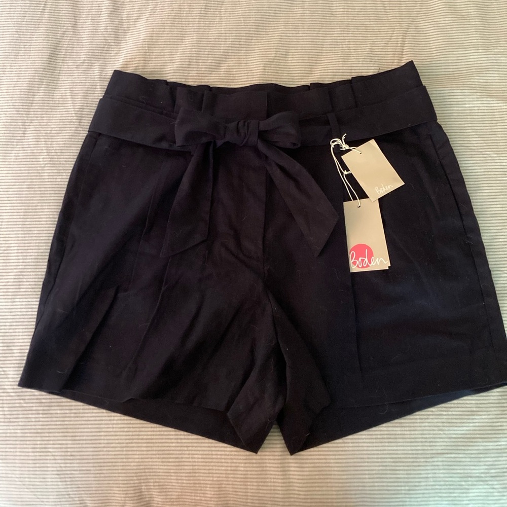 Boden navy linen high waist short with tie waist, 4” inseam size US 12/UK 16